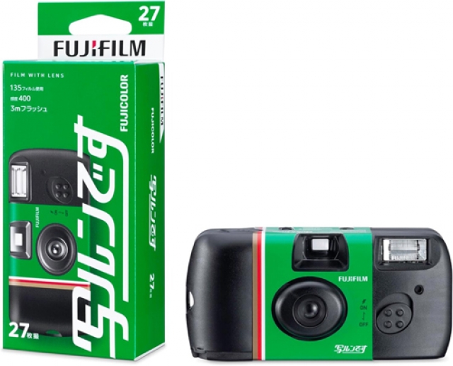 「写ルンです」って、まだ売ってるんですね📷